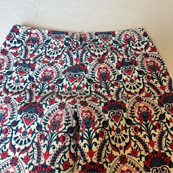 Ann Taylor Loft Marisa Women's Pants White/Blue/Red Paisley Print Cropped Size 8 - Picture 7 of 9
